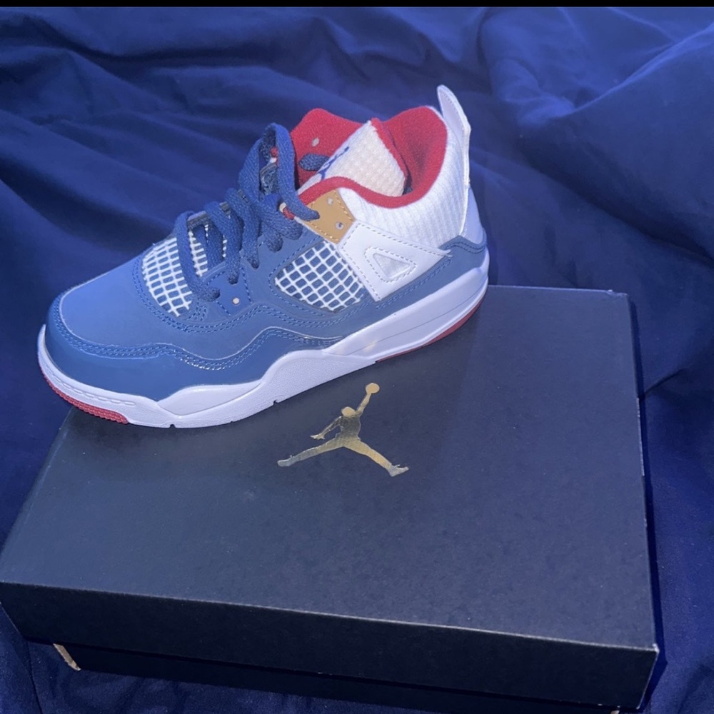 Jordan 4 Retro
